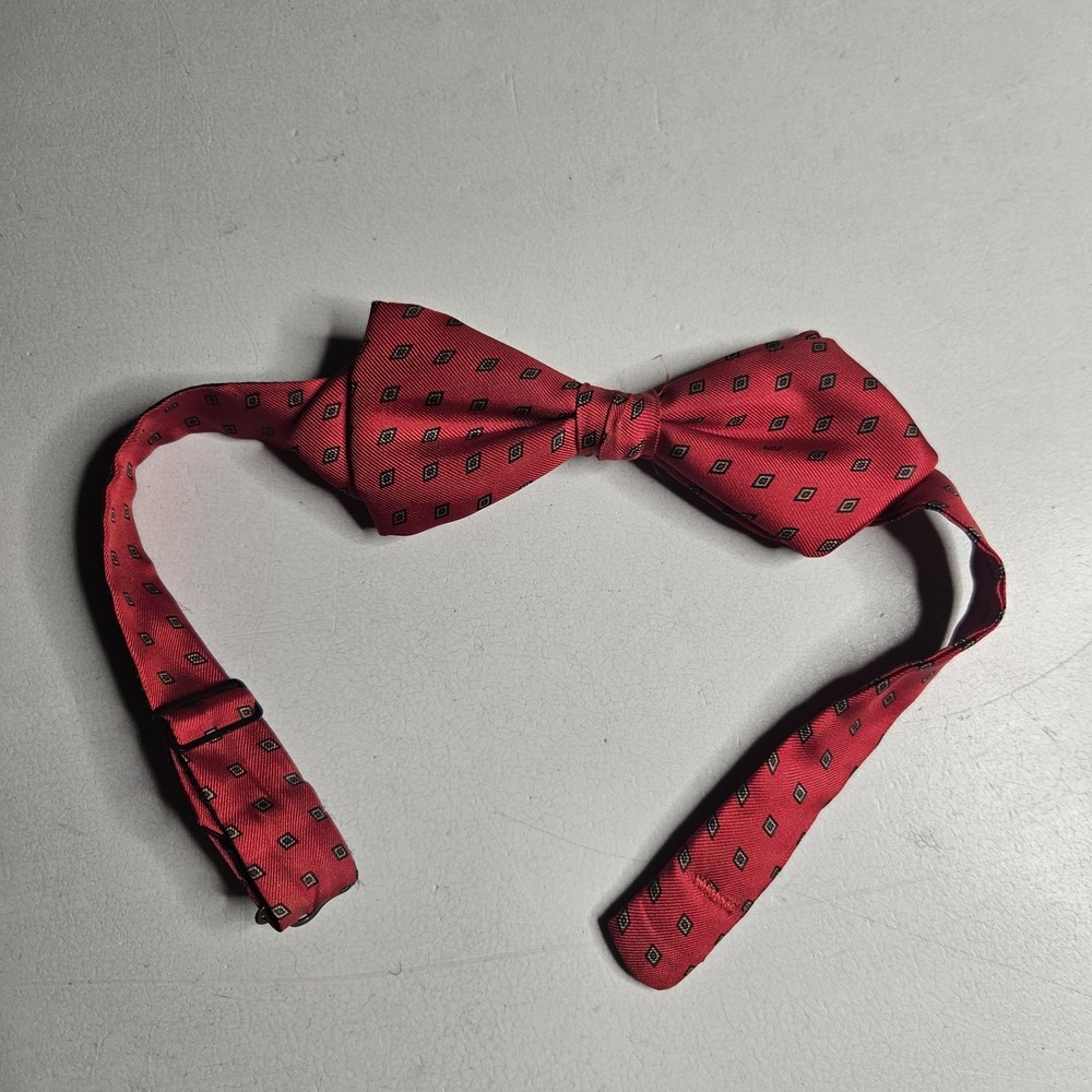 Vintage Mens Bow Tie Silk Adjustable Pretied Red Pointed Diamond Geometric